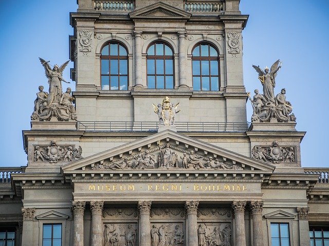 ดาวน์โหลดฟรี Museum Prague สาธารณรัฐเช็ก - ภาพถ่ายหรือภาพฟรีที่จะแก้ไขด้วยโปรแกรมแก้ไขรูปภาพออนไลน์ GIMP