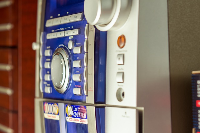 Free download music senter buttons radio mp3 free picture to be edited with GIMP free online image editor