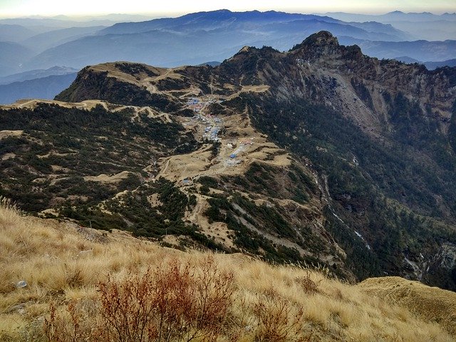 Descărcare gratuită Nature Peak Hills - fotografie sau imagini gratuite pentru a fi editate cu editorul de imagini online GIMP