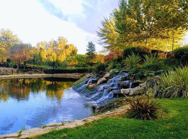 הורדה חינם Nature Waterfall Lake - תמונה או תמונה בחינם לעריכה עם עורך התמונות המקוון GIMP