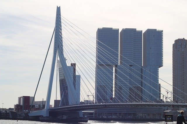 Kostenloser Download Niederlande Rotterdam Architektur kostenlose Fotovorlage zur Bearbeitung mit GIMP Online-Bildbearbeitung