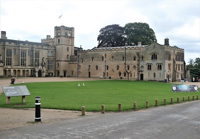 Gratis download Newstead Abbey Historic Building - gratis foto of afbeelding om te bewerken met GIMP online afbeeldingseditor