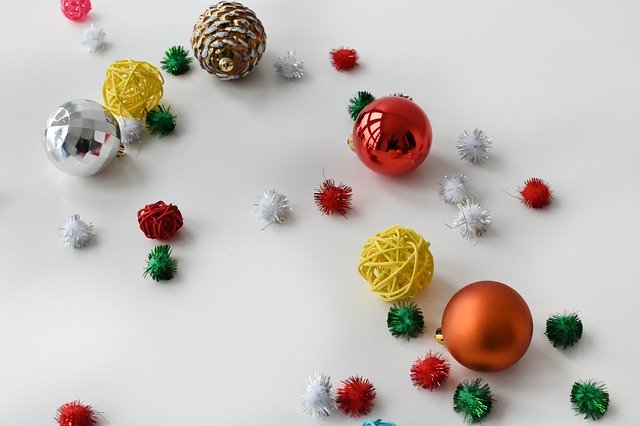 Download gratuito Albero di Natale di Capodanno - foto o immagine gratuita gratuita da modificare con l'editor di immagini online GIMP