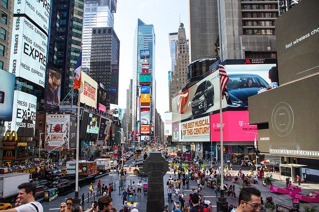 Kostenloser Download New York Time Square Neon Sign - kostenloses Foto oder Bild zur Bearbeitung mit GIMP Online-Bildbearbeitung