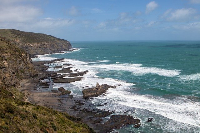 Descarga gratuita New Zealand Cliffs Rock: foto o imagen gratuita para editar con el editor de imágenes en línea GIMP