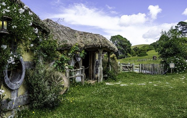 Free graphic new zealand hobbit hobbiton tourism to be edited by GIMP free image editor by OffiDocs