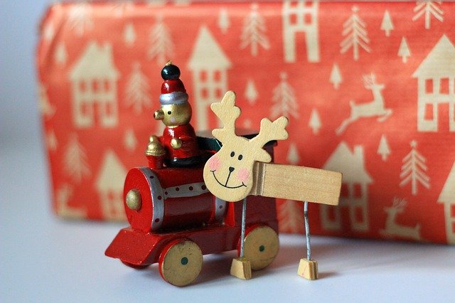 Free download Nicholas Reindeer Gift -  free photo or picture to be edited with GIMP online image editor