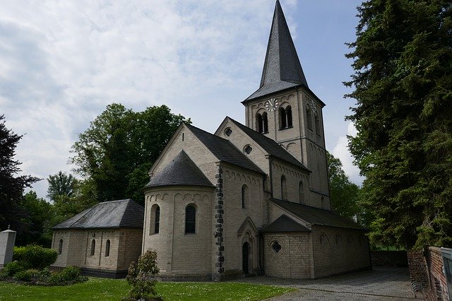 Bezpłatne pobieranie Nicholas Sky Spirit Romanesque - bezpłatne zdjęcie lub obraz do edycji za pomocą internetowego edytora obrazów GIMP