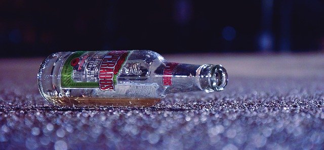 تنزيل Night Bottle Urban مجانًا - صورة مجانية أو صورة لتحريرها باستخدام محرر الصور عبر الإنترنت GIMP