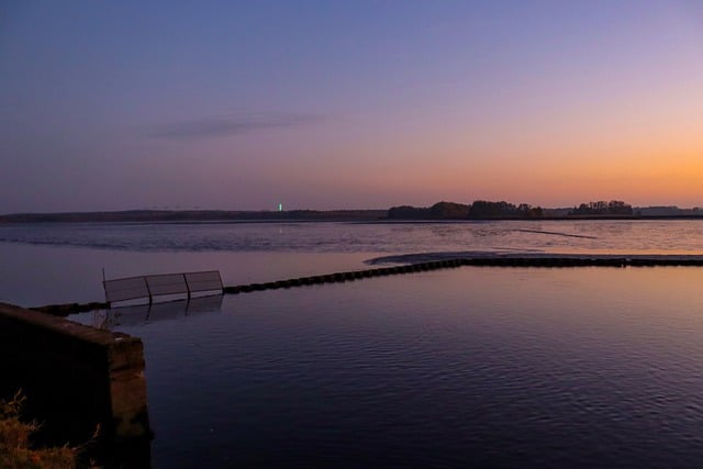 Bezpłatne pobieranie bezpłatnego zdjęcia nocnego łowienia ryb nad jeziorem Peitz i zachodu słońca do edycji za pomocą bezpłatnego edytora obrazów online GIMP