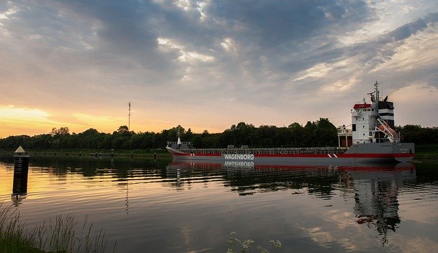 Бесплатно скачать Nok Freighter Ship - бесплатную фотографию или картинку для редактирования с помощью онлайн-редактора изображений GIMP