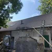 Free download Noodreparatie Dak free photo or picture to be edited with GIMP online image editor