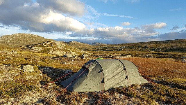 Download gratuito Norvegia Camping In The Wild - foto o immagine gratuita da modificare con l'editor di immagini online GIMP