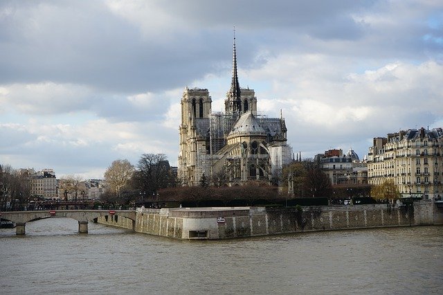 Template Photo Notre-Dame Paris Seine -  for OffiDocs