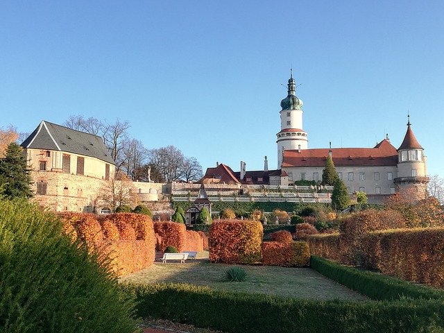 Téléchargement gratuit du château de Nove Mesto Nad Metują - photo ou image gratuite à éditer avec l'éditeur d'images en ligne GIMP