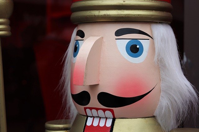 Descărcare gratuită Nusskracker Figure Nutcracker Toy - șablon foto gratuit pentru a fi editat cu editorul de imagini online GIMP