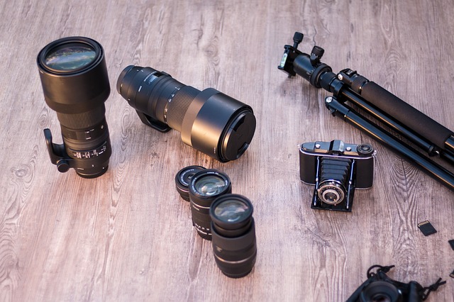 Free download objective tripod analog camera free picture to be edited with GIMP free online image editor