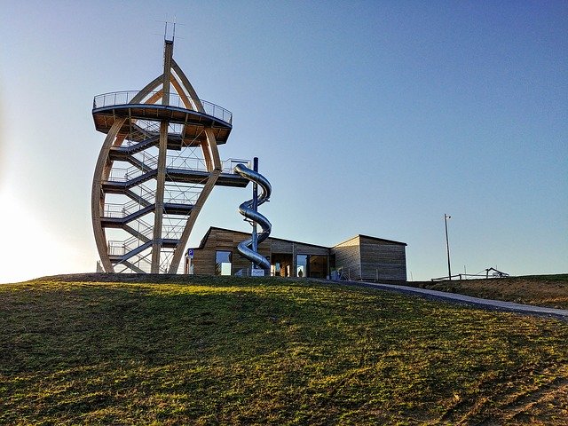 Téléchargement gratuit Observation Tower Slide Summit - photo ou image gratuite à éditer avec l'éditeur d'images en ligne GIMP