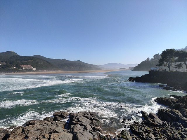 Free download ocean rocks sun surf basque vague free picture to be edited with GIMP free online image editor