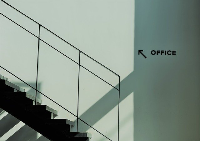 Muat turun percuma Office Stairs Frigid - foto atau gambar percuma untuk diedit dengan editor imej dalam talian GIMP