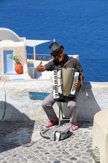 Бесплатно скачать Аккордеон Oia Santorini - бесплатную фотографию или картинку для редактирования с помощью онлайн-редактора изображений GIMP