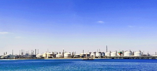 Free download oil storage tank crude oil free picture to be edited with GIMP free online image editor