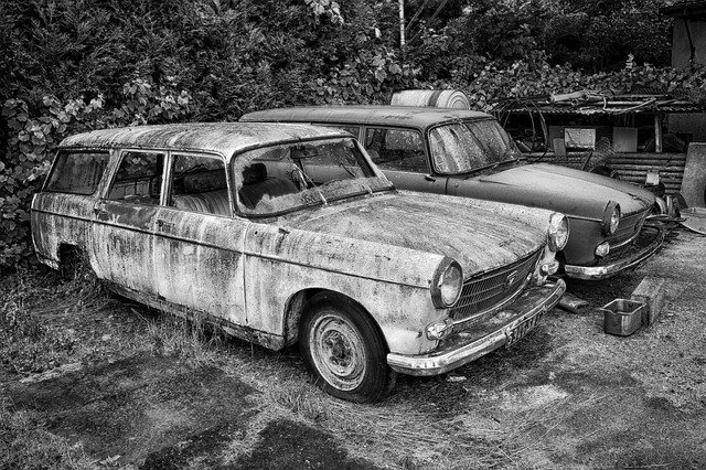 Gratis download Old Automobile Car - gratis foto of afbeelding om te bewerken met GIMP online afbeeldingseditor