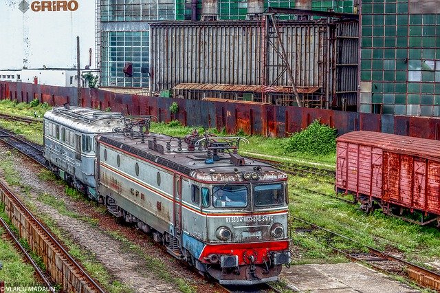 Muat turun percuma Old Engines Railway - foto atau gambar percuma untuk diedit dengan editor imej dalam talian GIMP