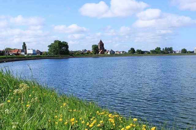 Безкоштовно завантажте Oostende Spuikom Reservoir Water - безкоштовне фото або зображення для редагування за допомогою онлайн-редактора зображень GIMP