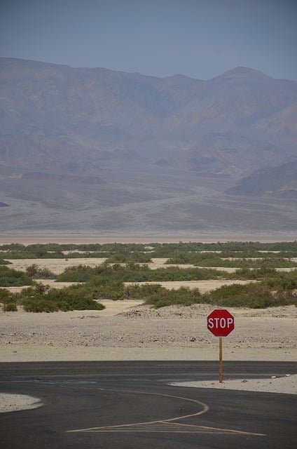 免费下载内陆美国沙漠沙路停止免费图片使用 GIMP 免费在线图像编辑器进行编辑