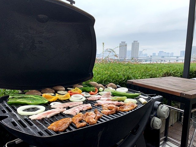 Muat turun percuma Outdoor Bbq Barbecue - foto atau gambar percuma untuk diedit dengan editor imej dalam talian GIMP