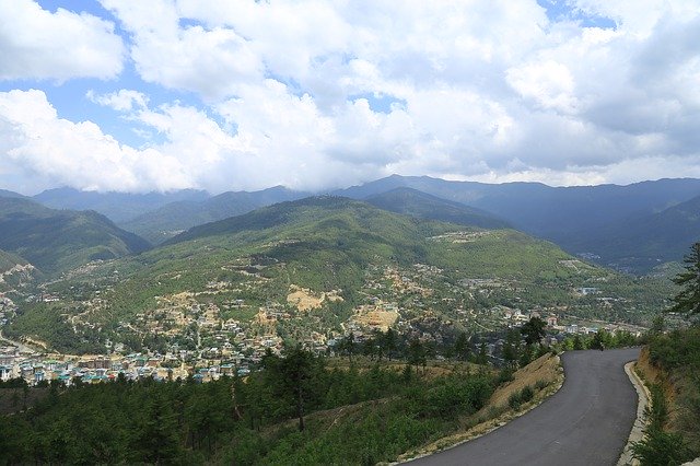 Скачать бесплатно Пейзаж Бутана на открытом воздухе — бесплатную фотографию или картинку для редактирования с помощью онлайн-редактора изображений GIMP