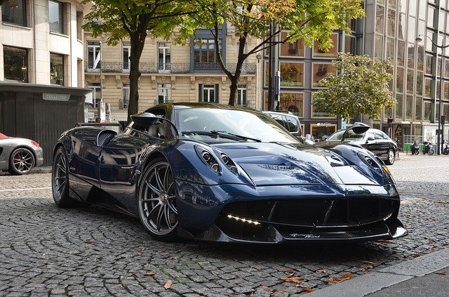 Free download pagani hauyra pearl carbon fiber free picture to be edited with GIMP free online image editor