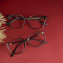 pair of black framed glasses  screen for extension Chrome web store in OffiDocs Chromium