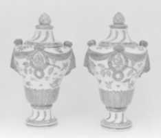 Free download Pair of urns free photo or picture to be edited with GIMP online image editor