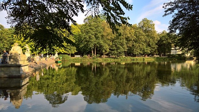 Unduh gratis Palace On The Water Warsaw Park - foto atau gambar gratis untuk diedit dengan editor gambar online GIMP