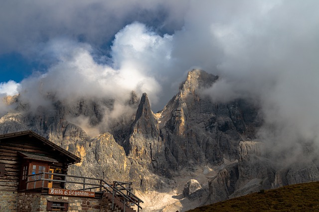 Scarica gratis pale di san martino dolomiti foto gratis da modificare con GIMP editor di immagini online gratuito