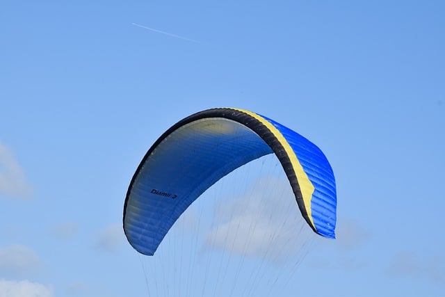 免费下载 paragliding paraglider wing sky free picture to be edited with GIMP 免费在线图像编辑器