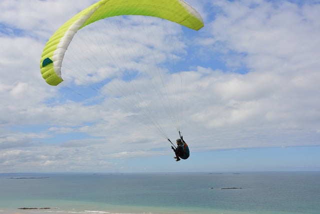 Free download paragliding sport free picture to be edited with GIMP free online image editor