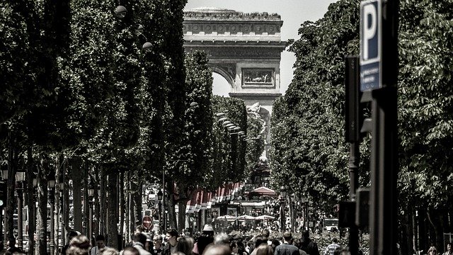 Free download Paris Champs-Elysees -  free photo or picture to be edited with GIMP online image editor