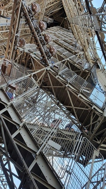 Unduh gratis Paris Eiffel Tower View Details - foto atau gambar gratis untuk diedit dengan editor gambar online GIMP