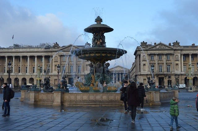 Descărcare gratuită Paris Fountain France - fotografie sau imagini gratuite pentru a fi editate cu editorul de imagini online GIMP