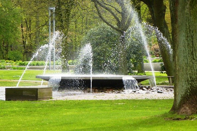 Download gratuito Park Fountain Water - foto o immagine gratuita da modificare con l'editor di immagini online di GIMP