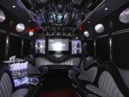 Free download party-limousine-1024x768 free photo or picture to be edited with GIMP online image editor