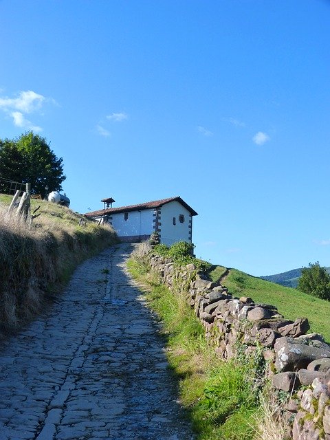 ດາວ​ໂຫຼດ​ຟຣີ Path Empedrado Hermitage - ຮູບ​ພາບ​ຟຣີ​ຫຼື​ຮູບ​ພາບ​ທີ່​ຈະ​ໄດ້​ຮັບ​ການ​ແກ້​ໄຂ​ກັບ GIMP ອອນ​ໄລ​ນ​໌​ບັນ​ນາ​ທິ​ການ​ຮູບ​ພາບ