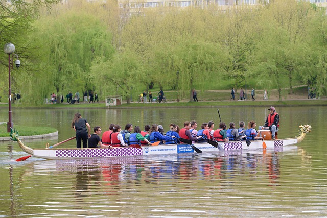 Free download people rowing canoe kayak water free picture to be edited with GIMP free online image editor