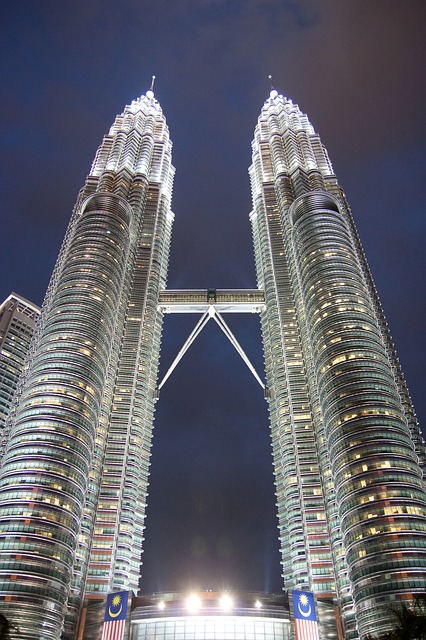 ດາວໂຫລດຟຣີ petronas towers kuala lumpur kl ຮູບພາບຟຣີທີ່ຈະແກ້ໄຂດ້ວຍ GIMP ບັນນາທິການຮູບພາບອອນໄລນ໌ຟຣີ