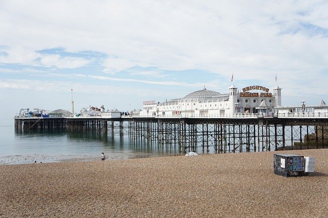 Baixe grátis Pier Brighton Sea - foto ou imagem grátis para ser editada com o editor de imagens online GIMP