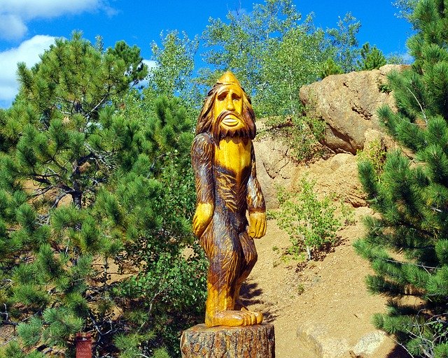 Free download Pikes Peak Bigfoot Statue -  free photo or picture to be edited with GIMP online image editor