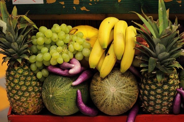 Gratis download Pineapple Fruit Food - gratis foto of afbeelding om te bewerken met GIMP online afbeeldingseditor